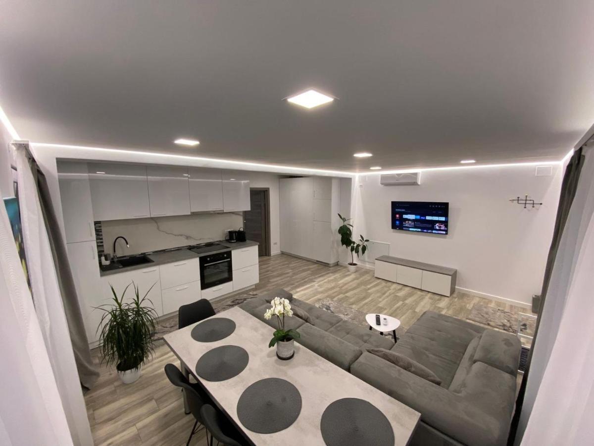 Lora Studio Διαμέρισμα Σουκεάβα Εξωτερικό φωτογραφία