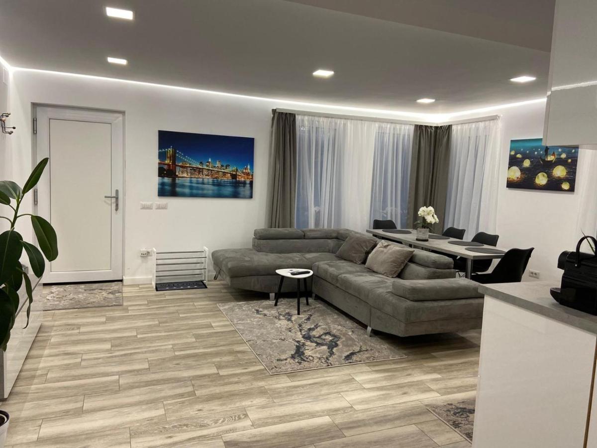 Lora Studio Διαμέρισμα Σουκεάβα Εξωτερικό φωτογραφία