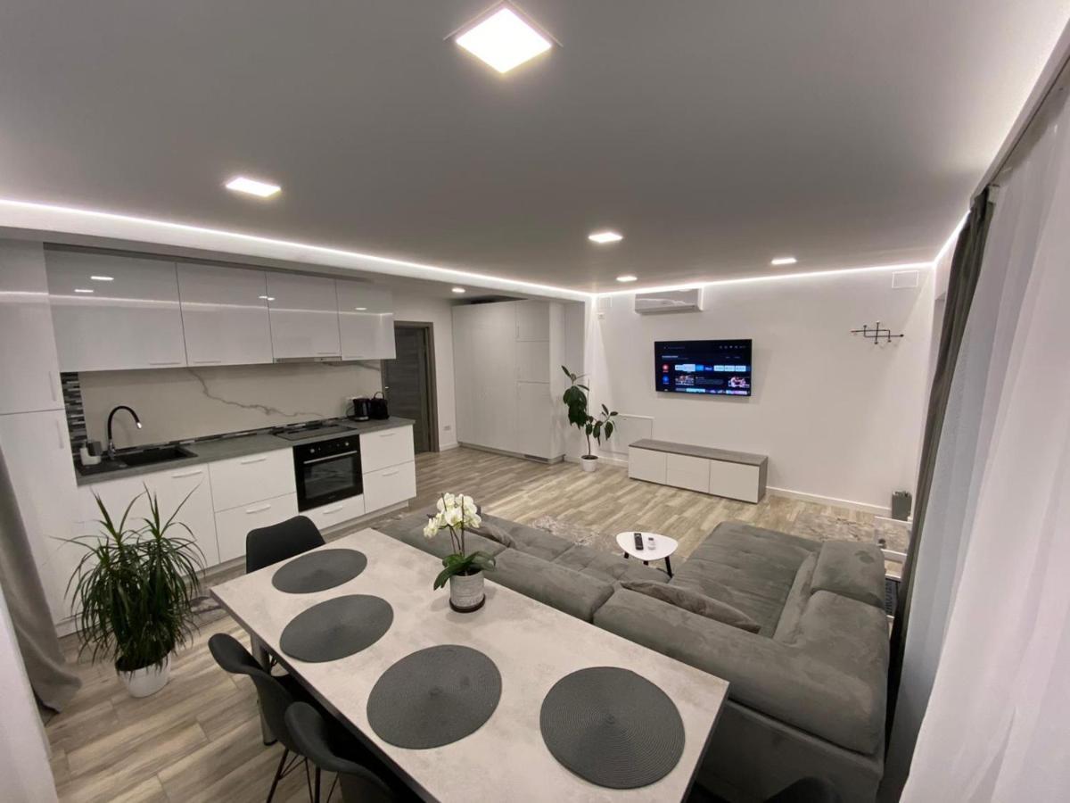 Lora Studio Διαμέρισμα Σουκεάβα Εξωτερικό φωτογραφία