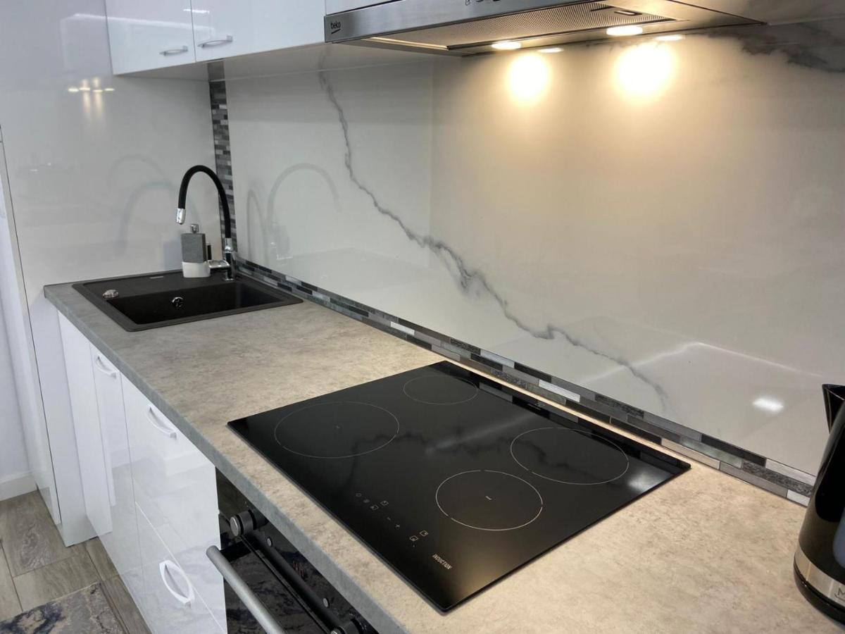 Lora Studio Διαμέρισμα Σουκεάβα Εξωτερικό φωτογραφία
